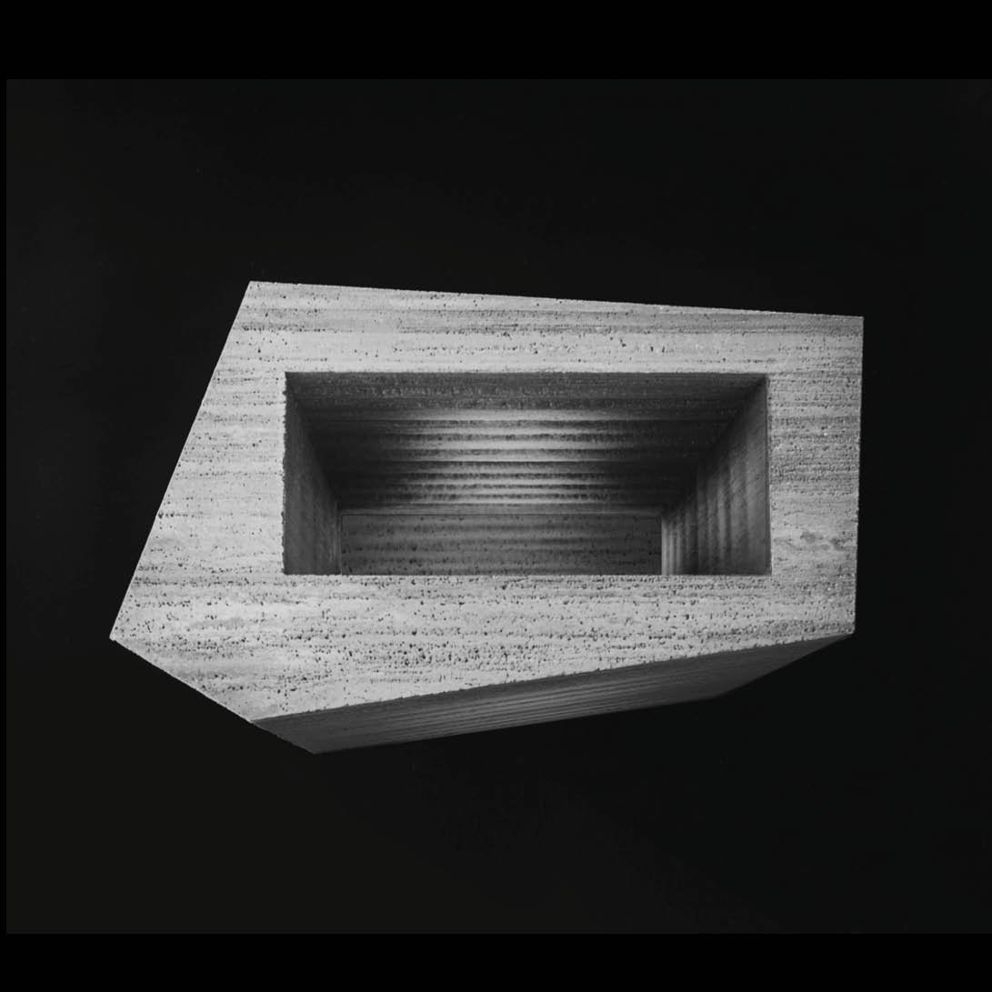 a silent monolith DE